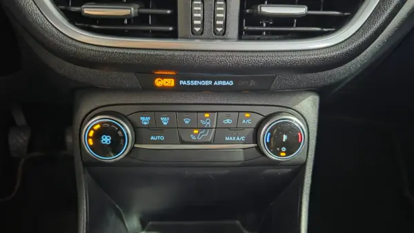 Ford Fiesta 1.0 EcoBoost ST-Line 25