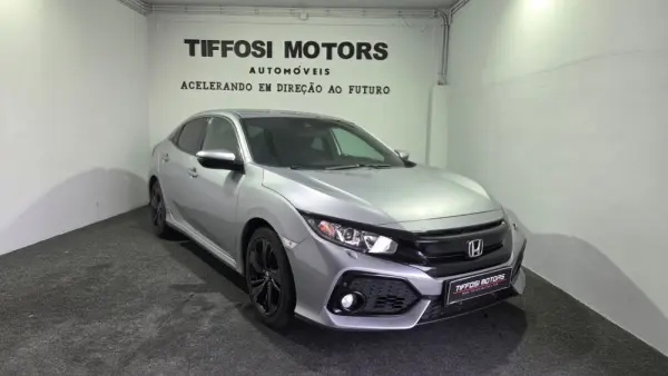 Honda Civic 1.0 i-VTEC Elegance Navi CVT 2