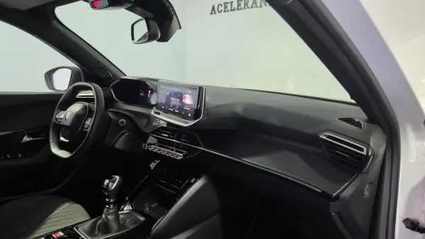 Peugeot 2008 PureTech 100 Stop&Start Allure 20