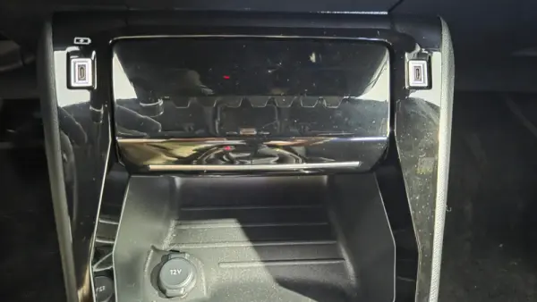 Peugeot 2008 PureTech 100 Stop&Start Allure 28