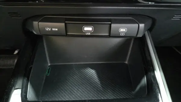 Kia Niro 1.6 GDI PHEV 2WD OPF Aut. Spirit 34