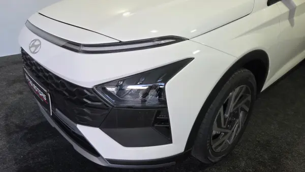 Hyundai Bayon 1.0 T-GDI 48V-Hybrid DCT Connect & Go 4