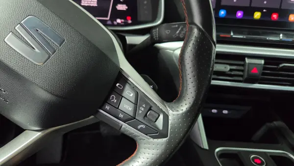 SEAT Leon 1.4 e-Hybrid DSG FR Plus 33