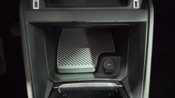 Citroen e-C4 50 kWh Shine Pack 31