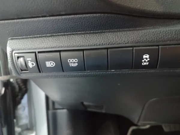 Toyota Corolla 1.8 Hybrid Exclusive 33