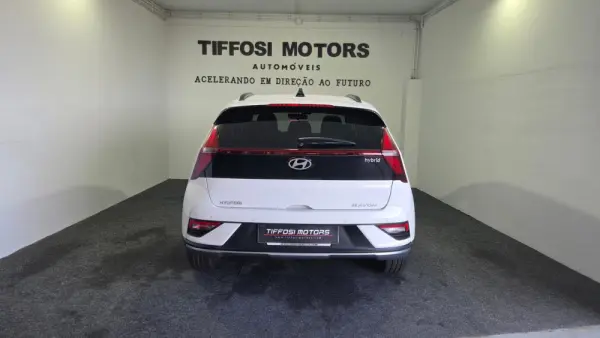Hyundai Bayon 1.0 T-GDI 48V-Hybrid DCT Connect & Go 8