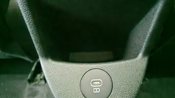 Hyundai Bayon 1.0 T-GDI 48V-Hybrid DCT Connect & Go 16