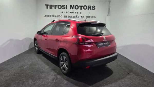 Peugeot 2008 PureTech 130 Stop&Start Allure 7