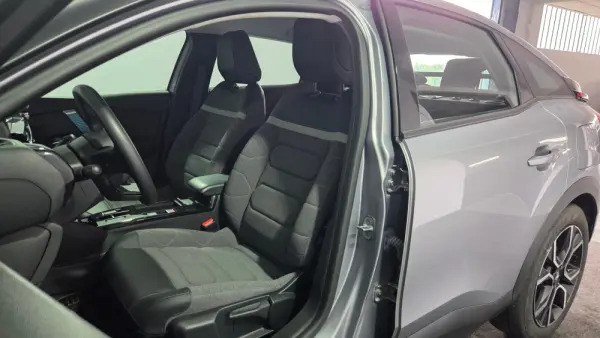Citroen e-C4 50 kWh Shine Pack 13