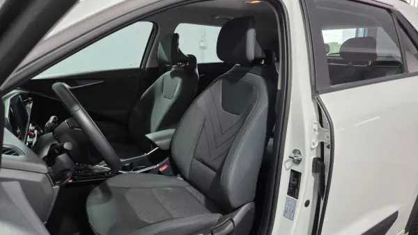 Kia Niro 1.6 GDI PHEV 2WD OPF Aut. Spirit 13