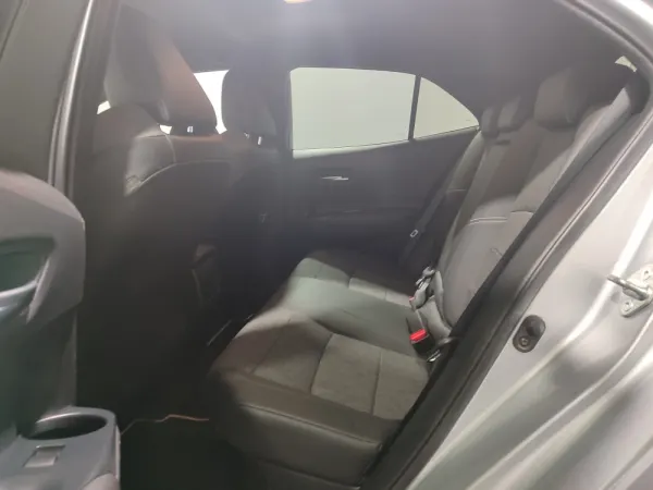 Toyota Corolla 1.8 Hybrid Exclusive 14