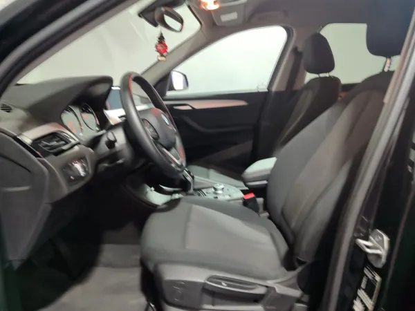 BMW X1 16 d sDrive Advantage Auto 13