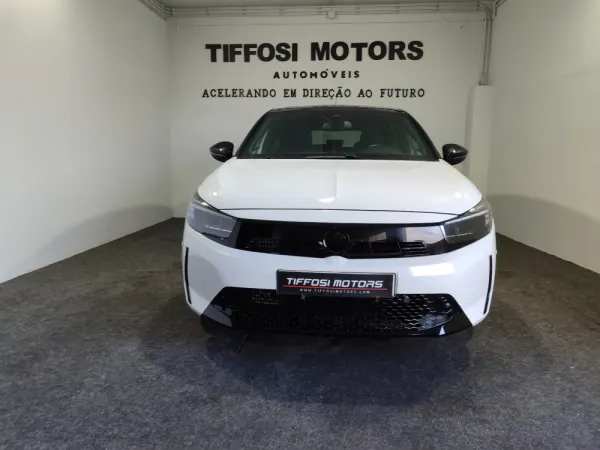 Opel Corsa 1.2 T GS 3