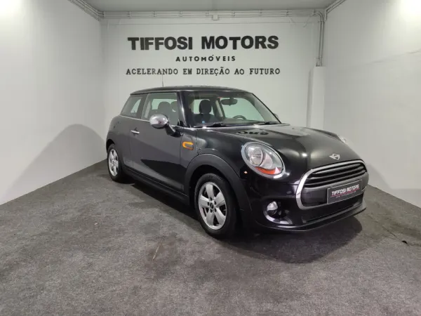 MINI 3 Portas One D 2