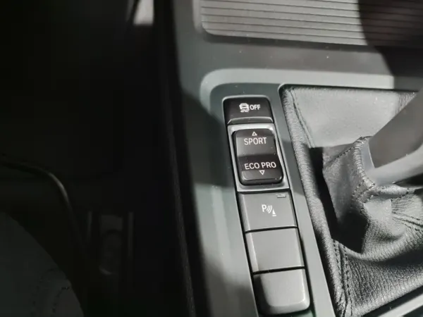 BMW X1 16 d sDrive Advantage Auto 34