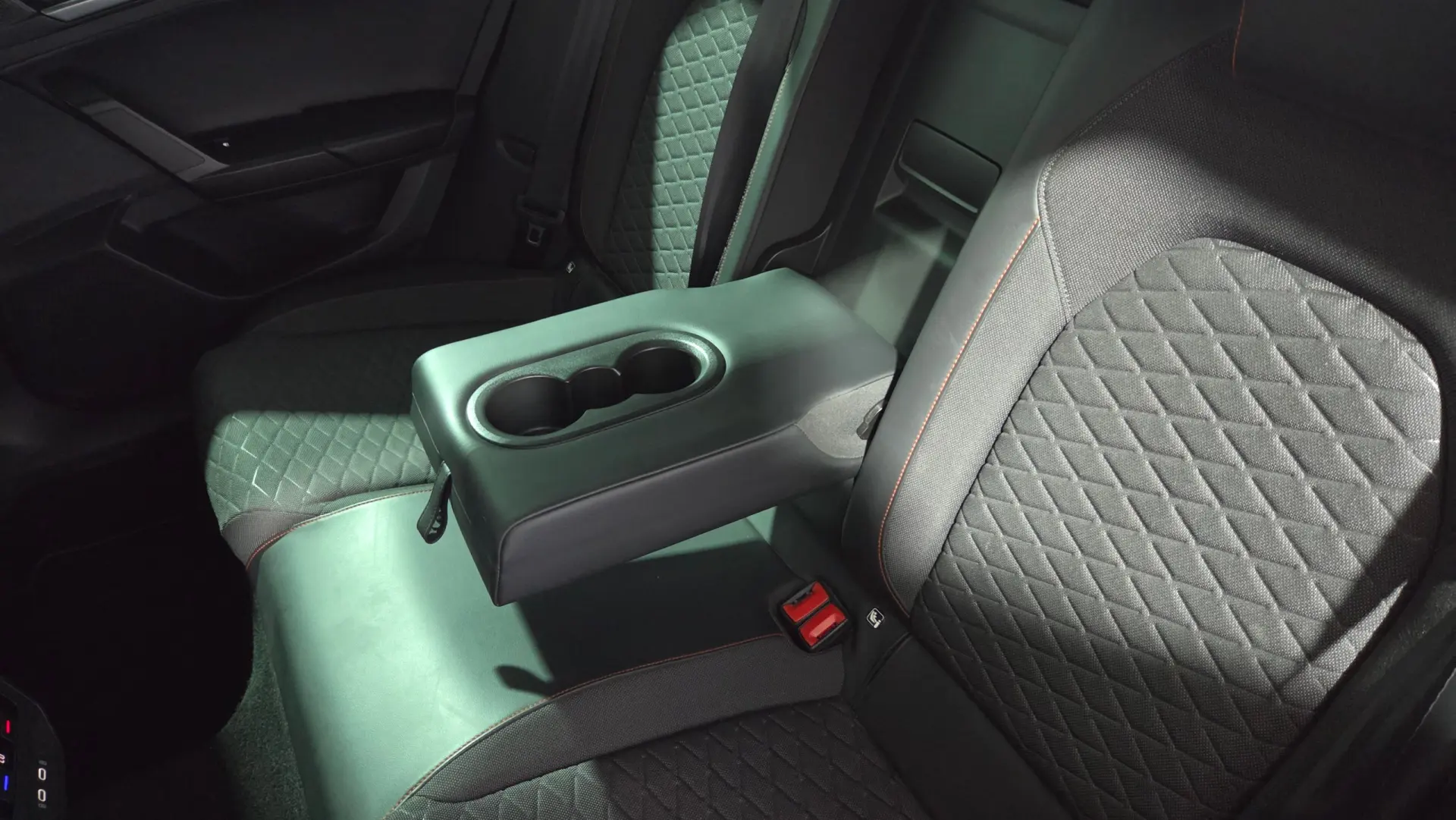 SEAT Leon 1.4 e-Hybrid DSG FR Plus 17