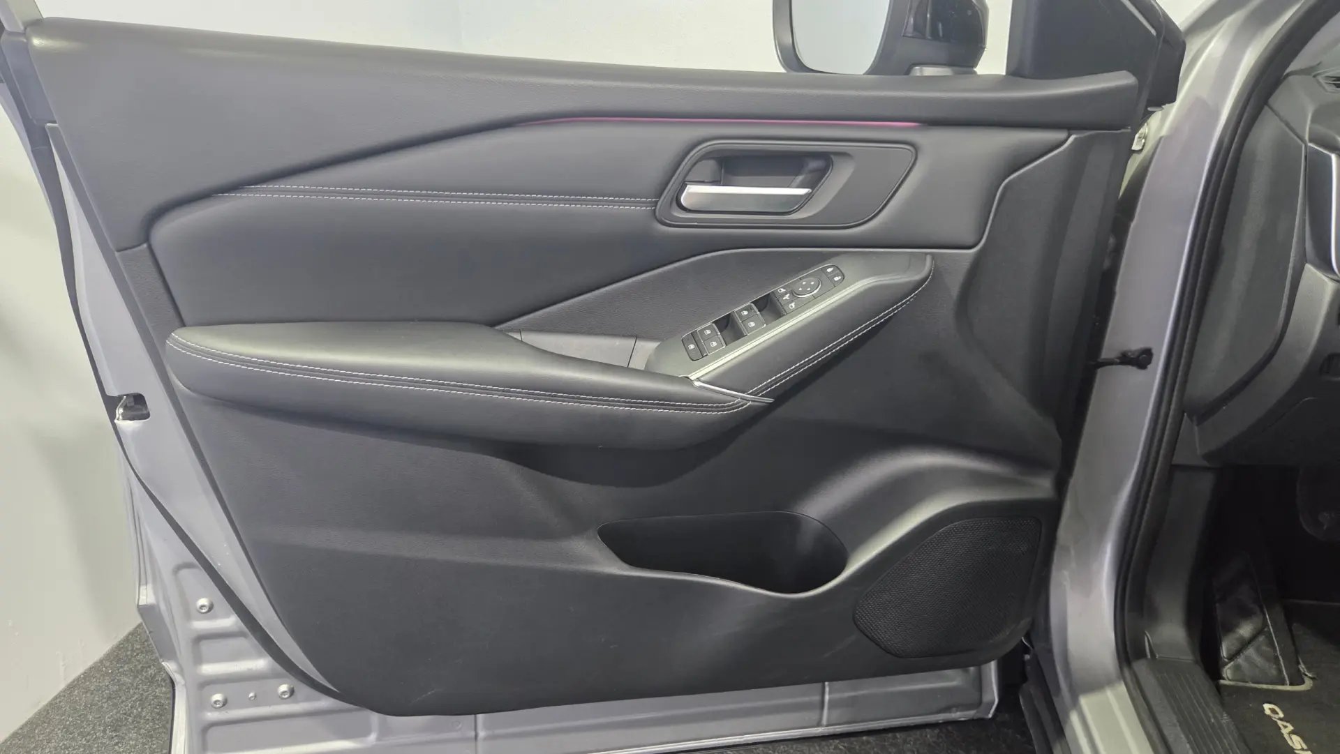 Nissan Qashqai 1.3 DIG-T N-Connecta LED Xtronic 37