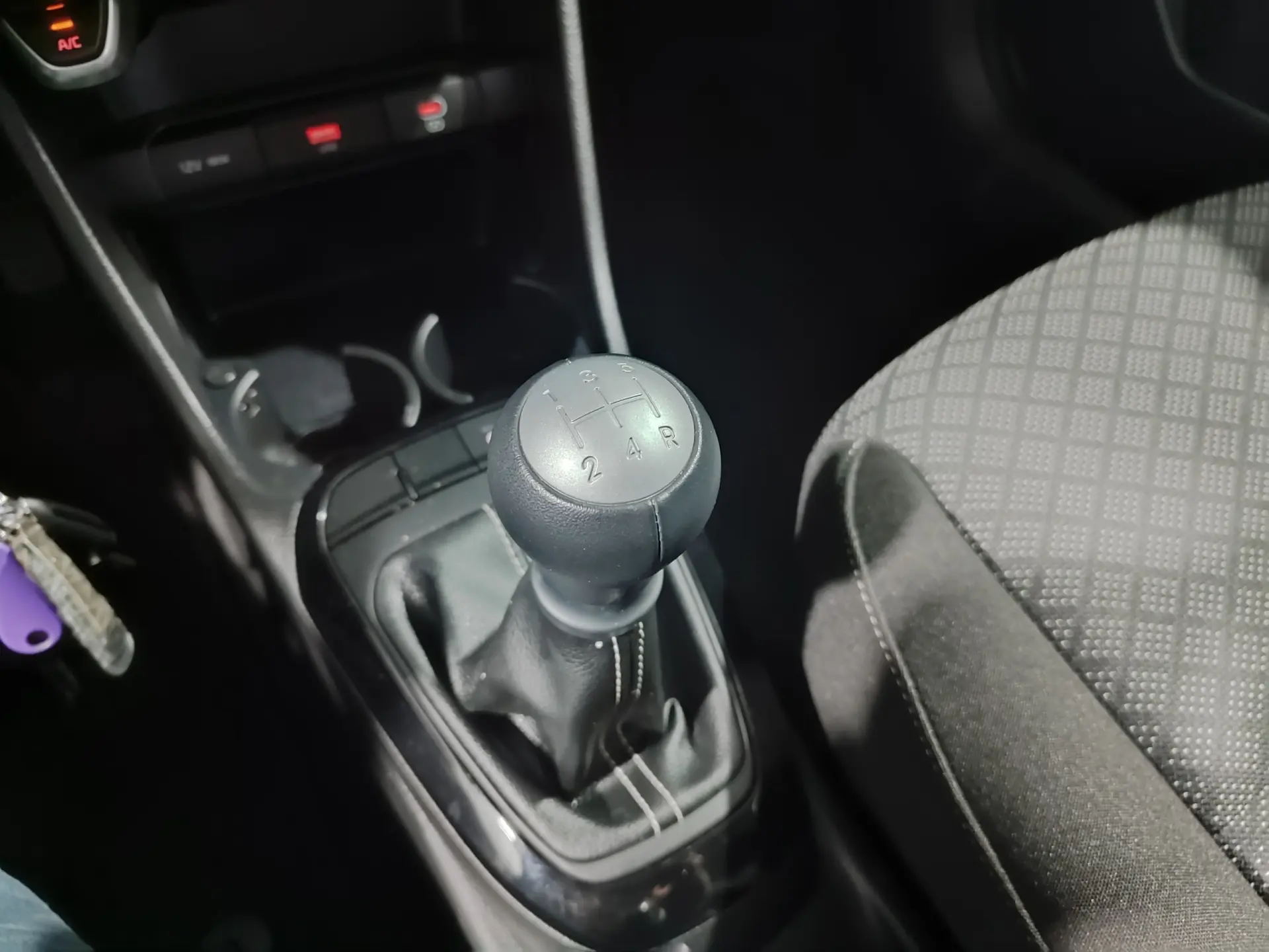 Kia Picanto 1.0 MPi Urban 28