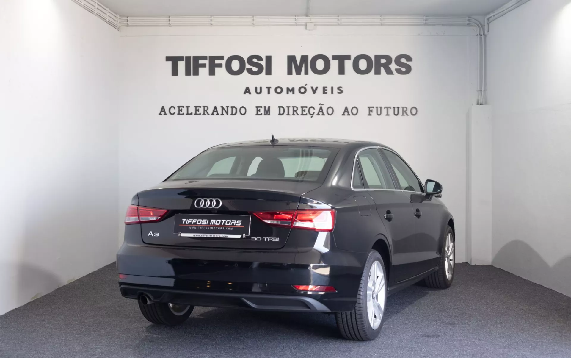 Audi A3 Limousine 30 TFSI Design S tronic 8