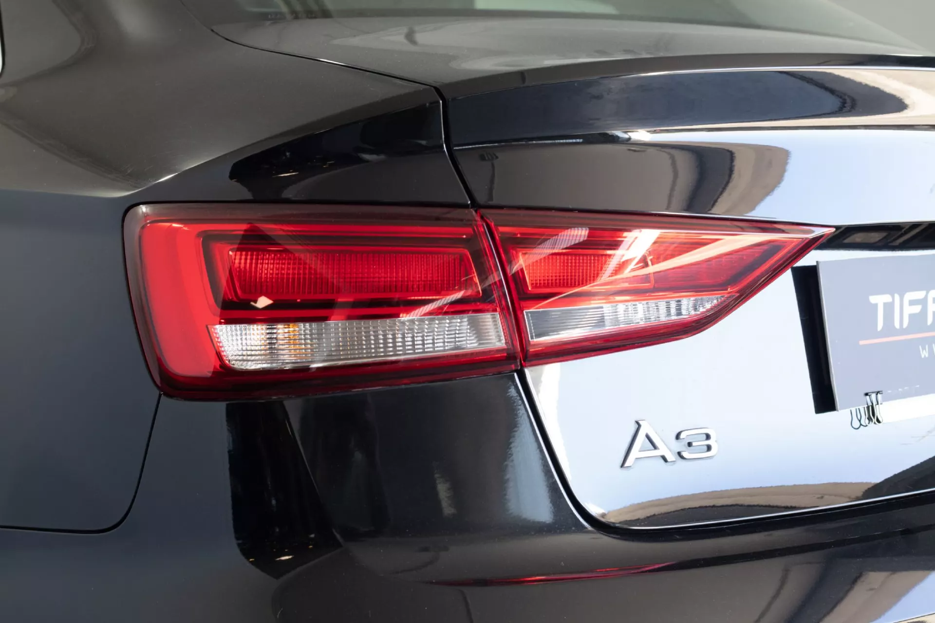 Audi A3 Limousine 30 TFSI Design S tronic 9