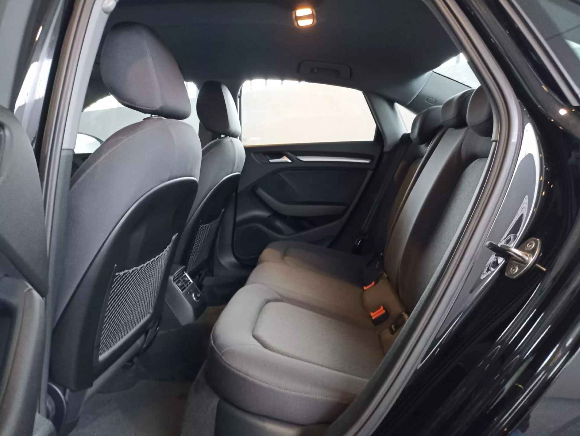 Audi A3 Limousine 30 TFSI Design S tronic 13