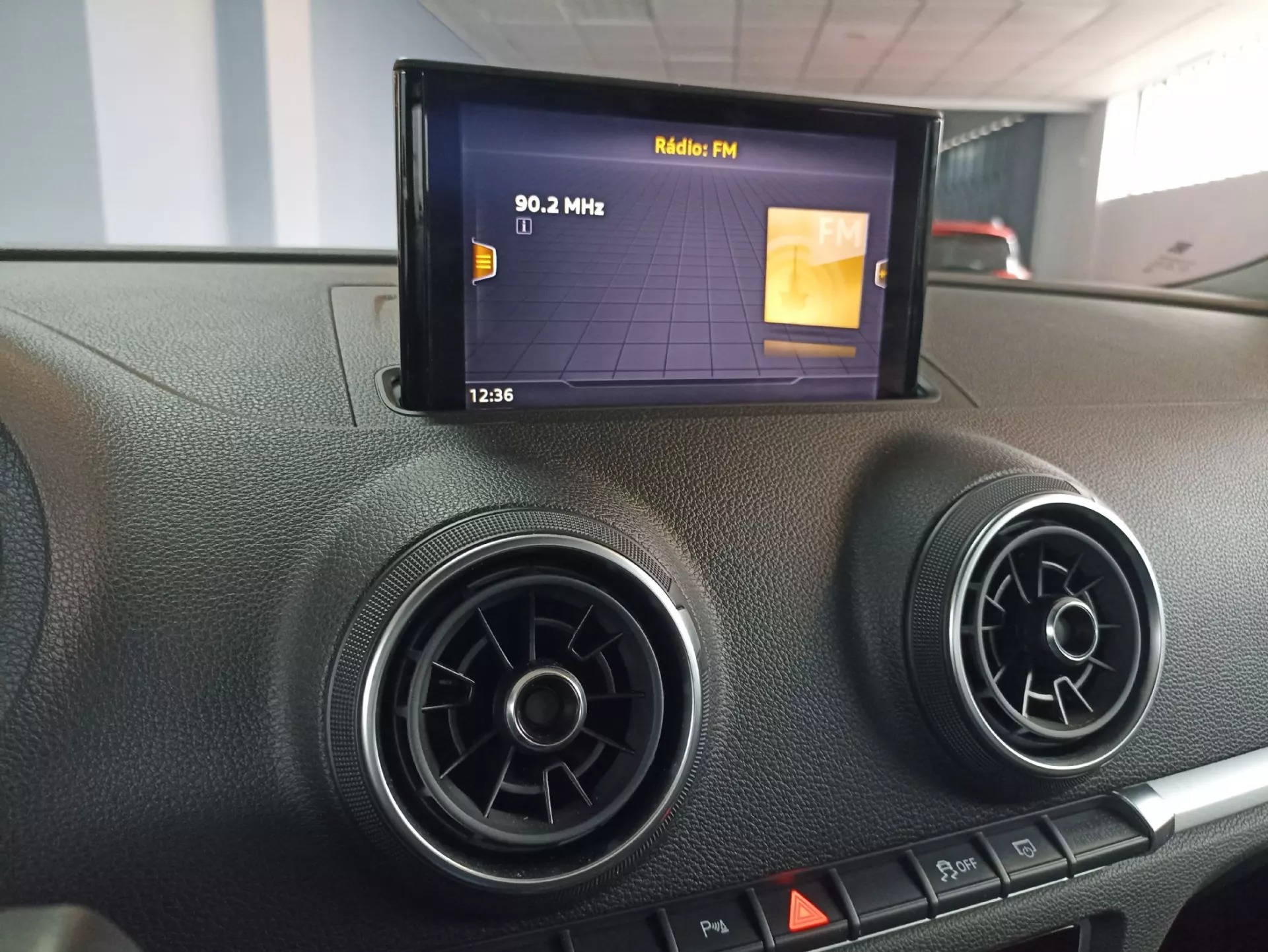 Audi A3 Limousine 30 TFSI Design S tronic 21