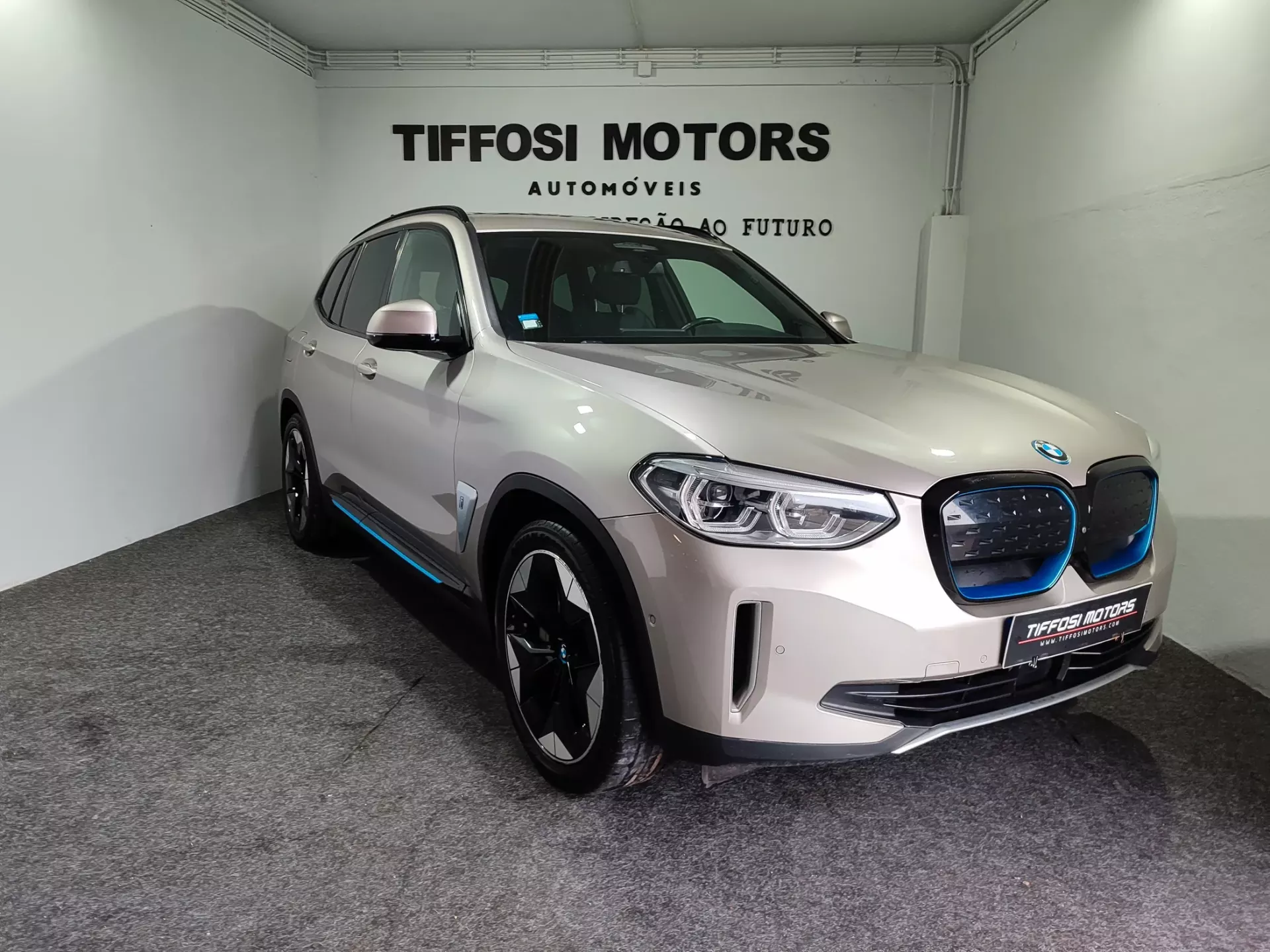 BMW iX3 Inspiring 2