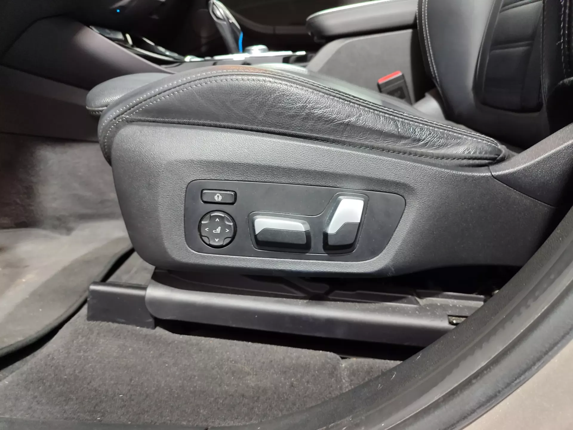 BMW iX3 Inspiring 15