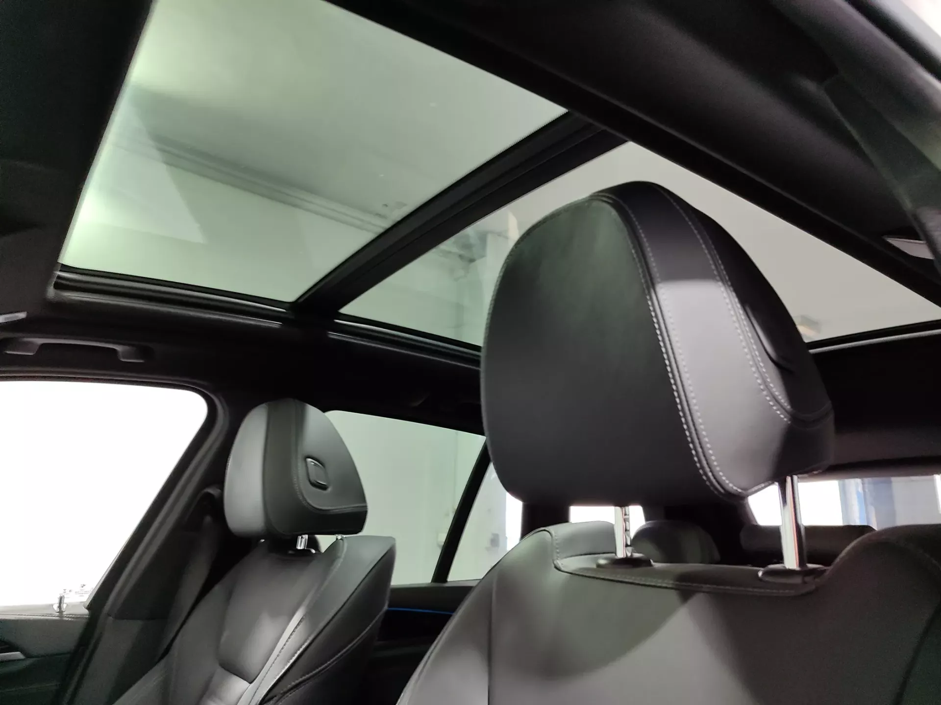 BMW iX3 Inspiring 17