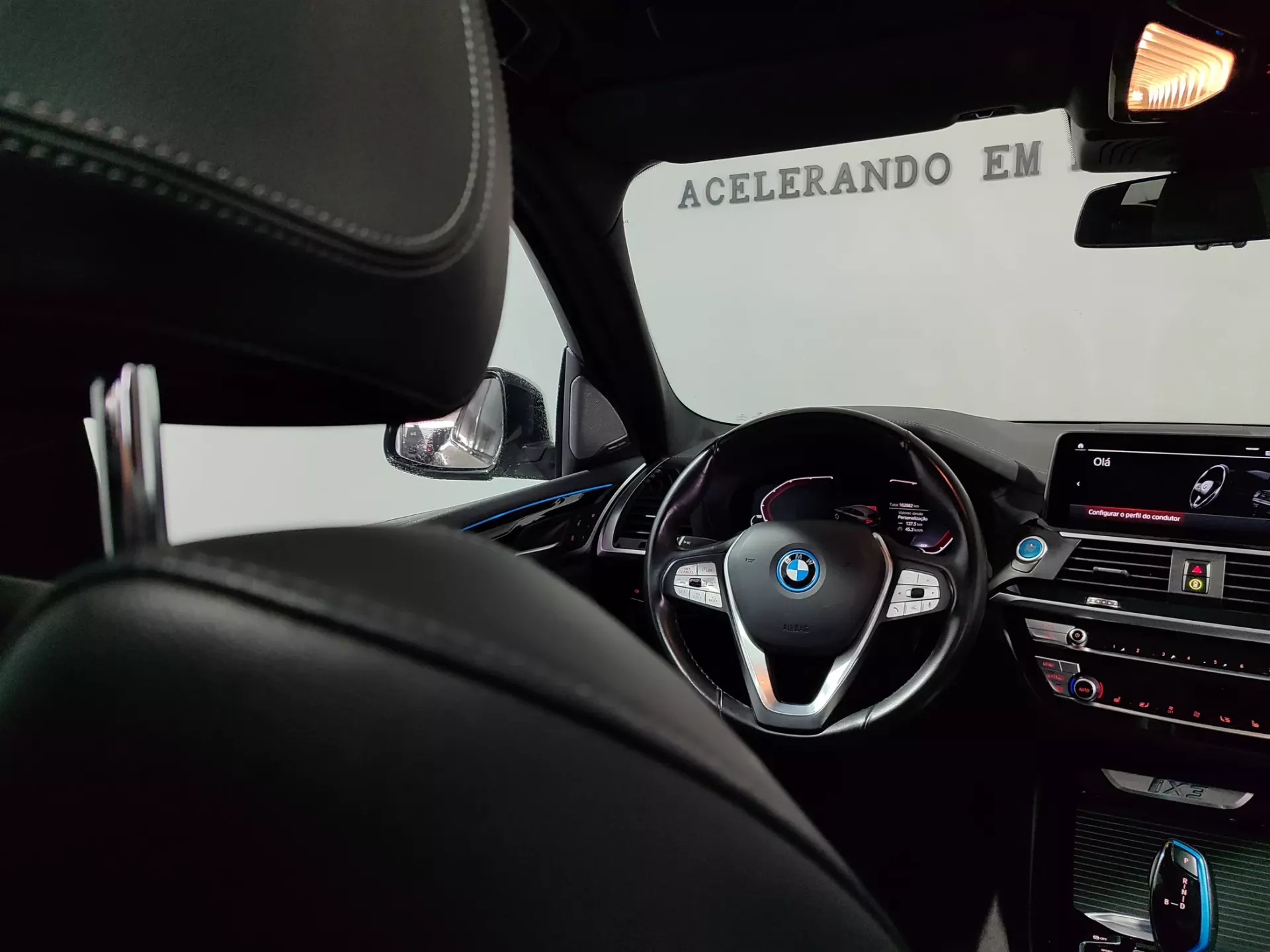 BMW iX3 Inspiring 27