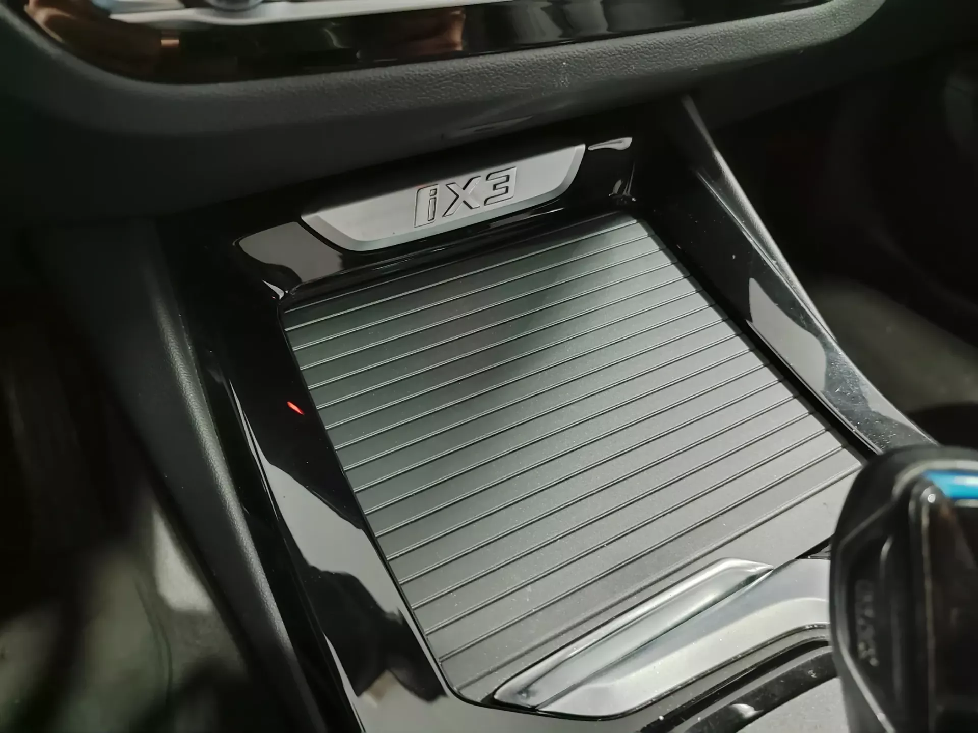 BMW iX3 Inspiring 38