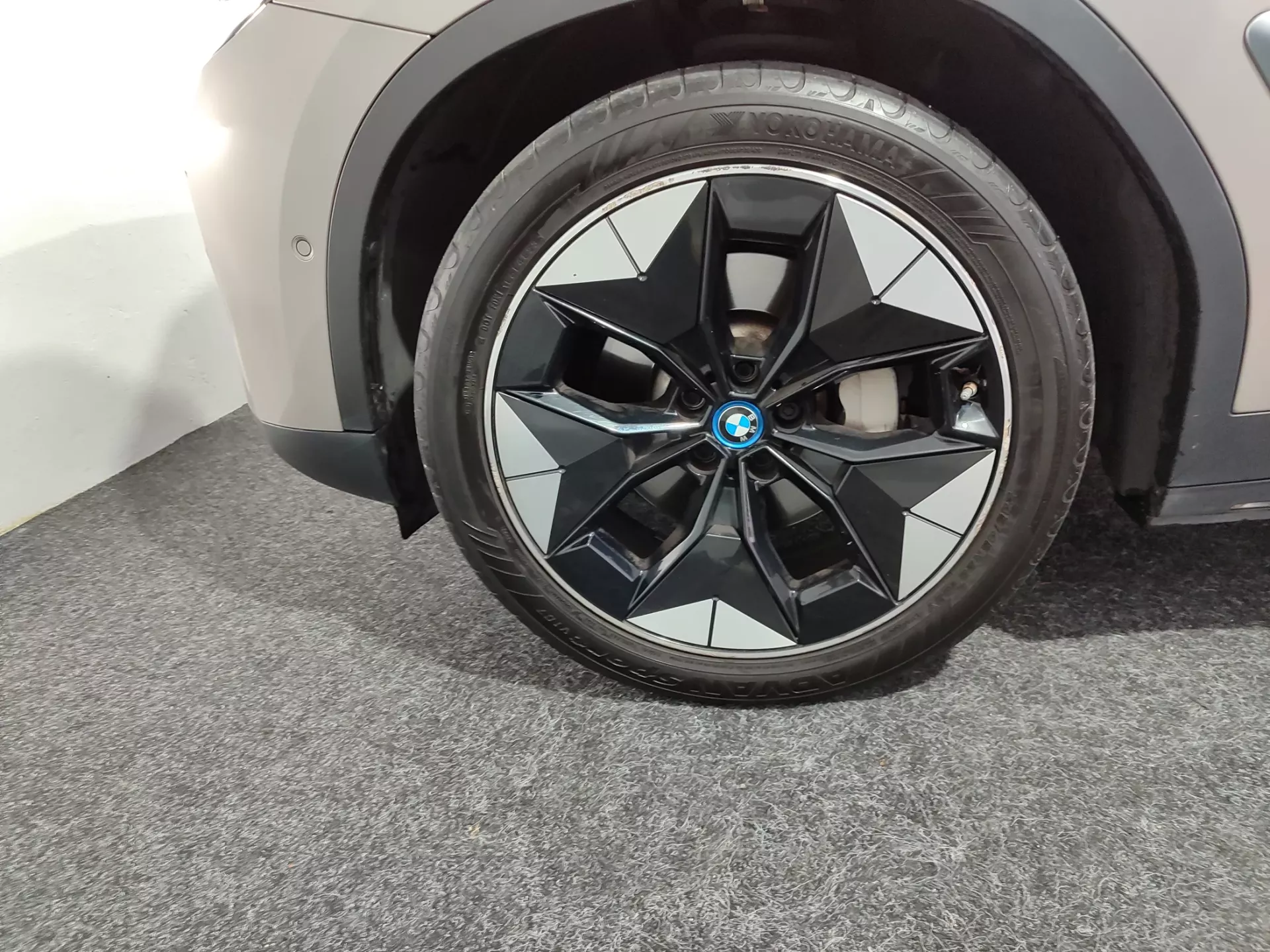 BMW iX3 Inspiring 51