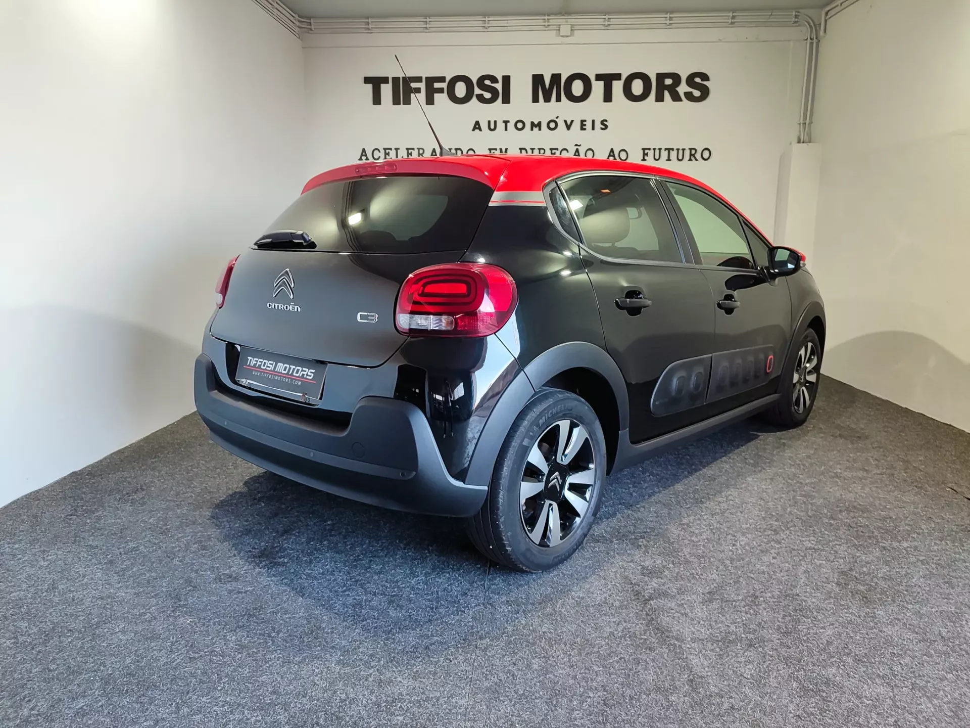 Citroën C3 1.2 PureTech Shine 6