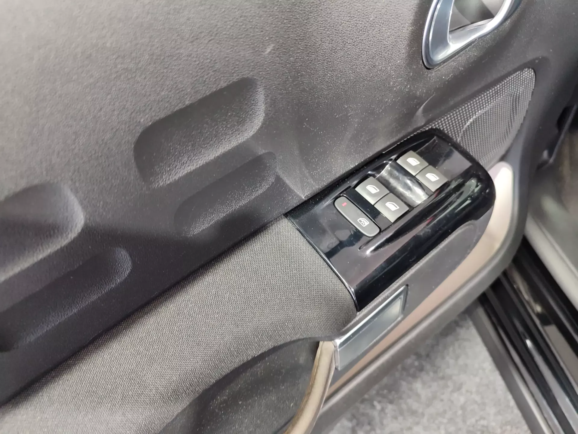 Citroën C3 1.2 PureTech Shine 32