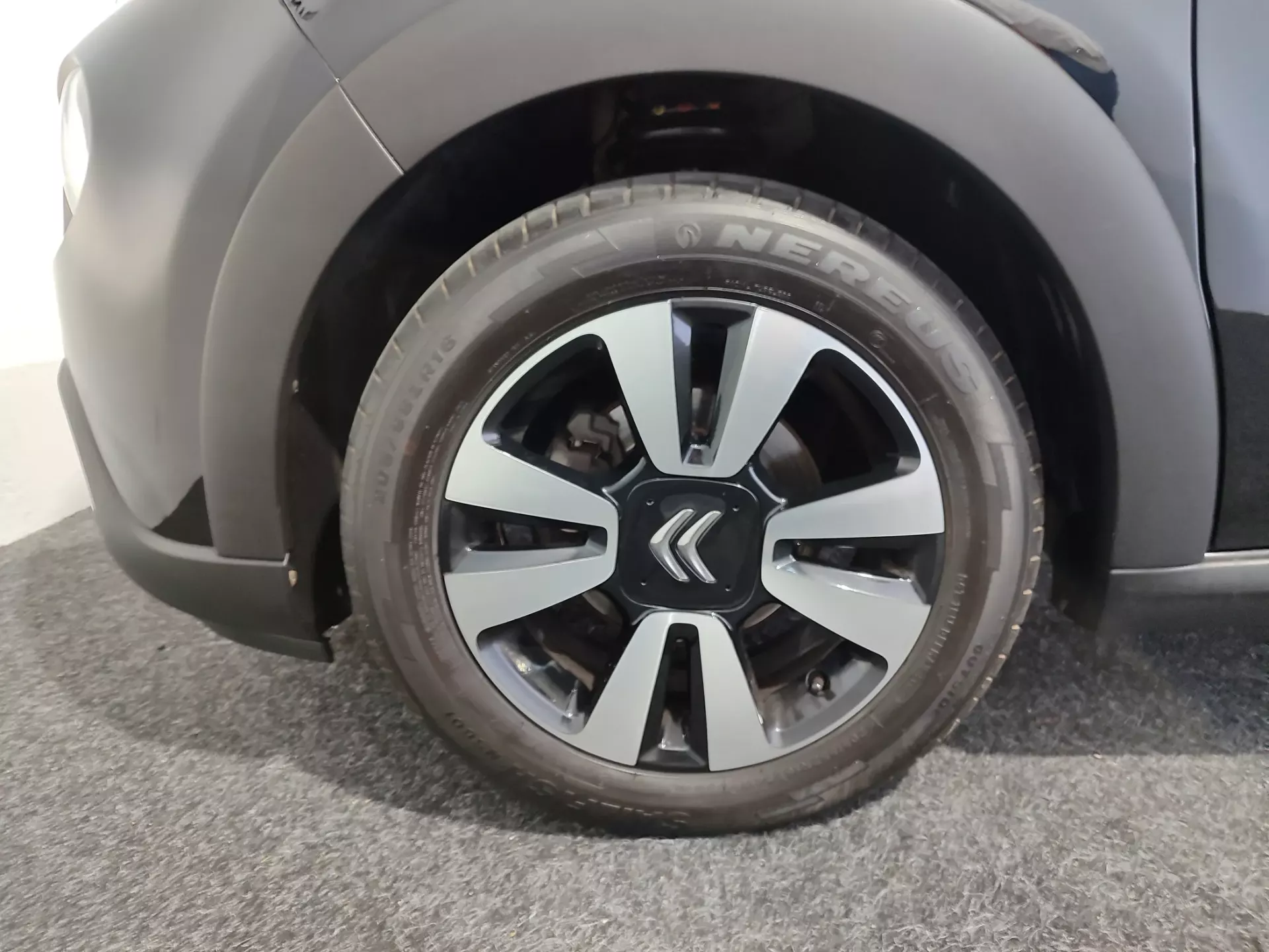 Citroën C3 1.2 PureTech Shine 33