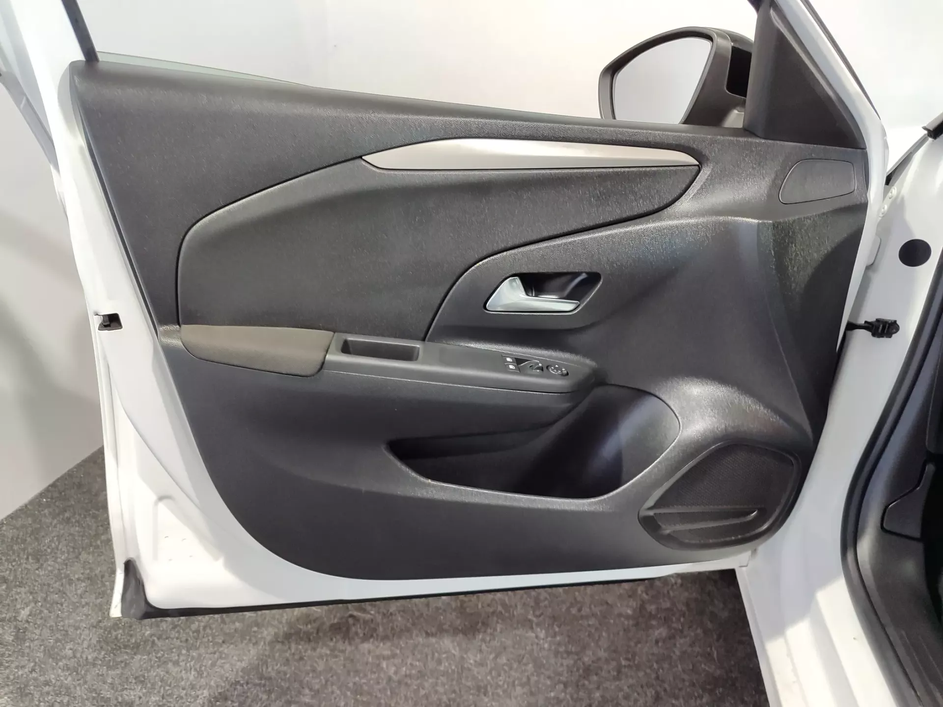 Opel Corsa 1.5 D Elegance 31