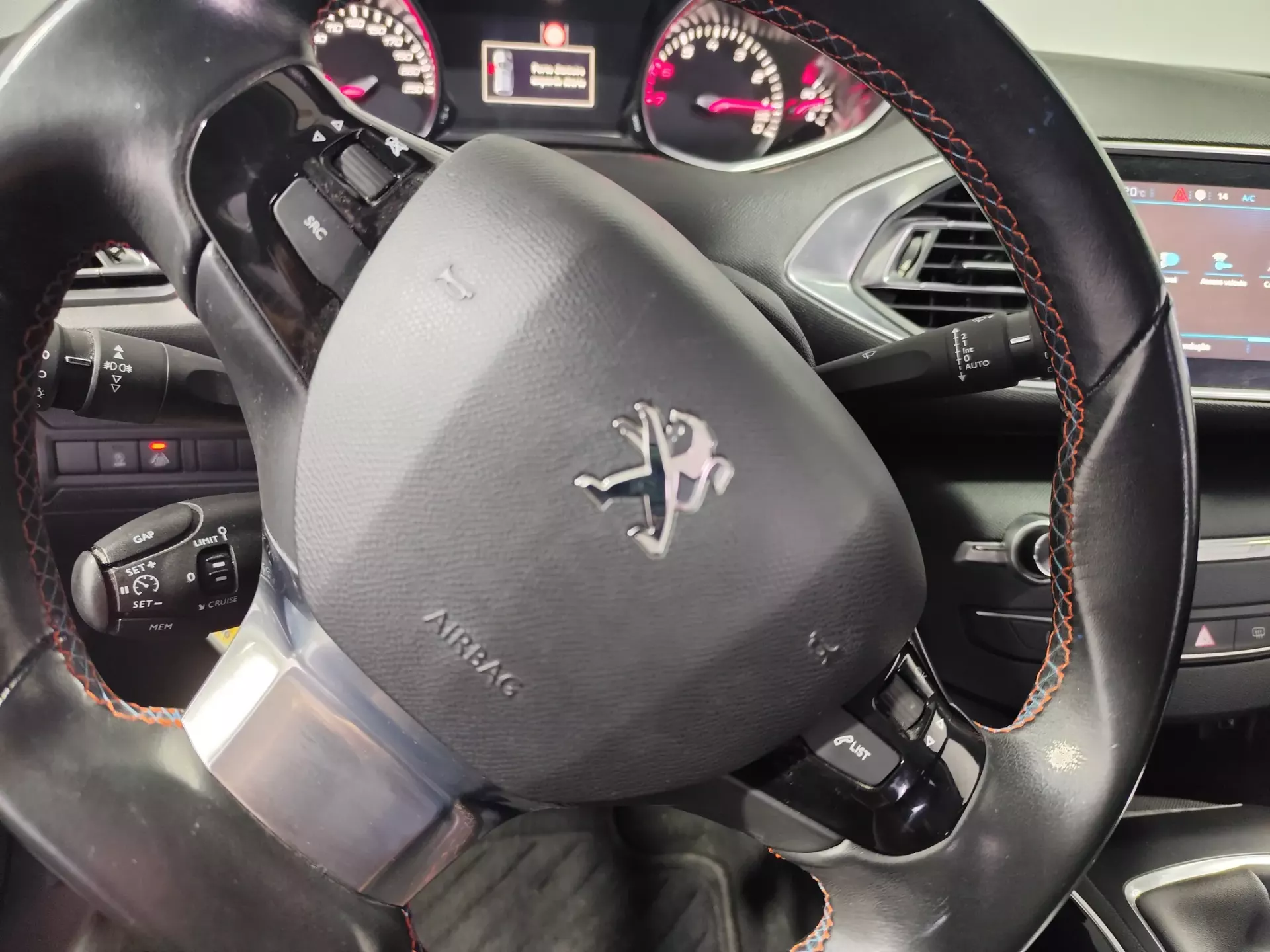 Peugeot 308 1.2 PureTech GT Pack 33