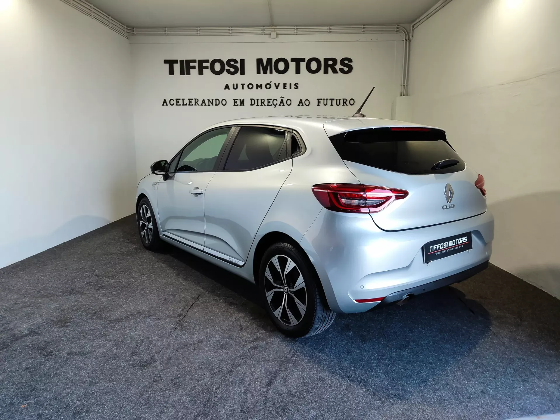 Renault Clio 1.0 TCe Limited Bi-Fuel 7