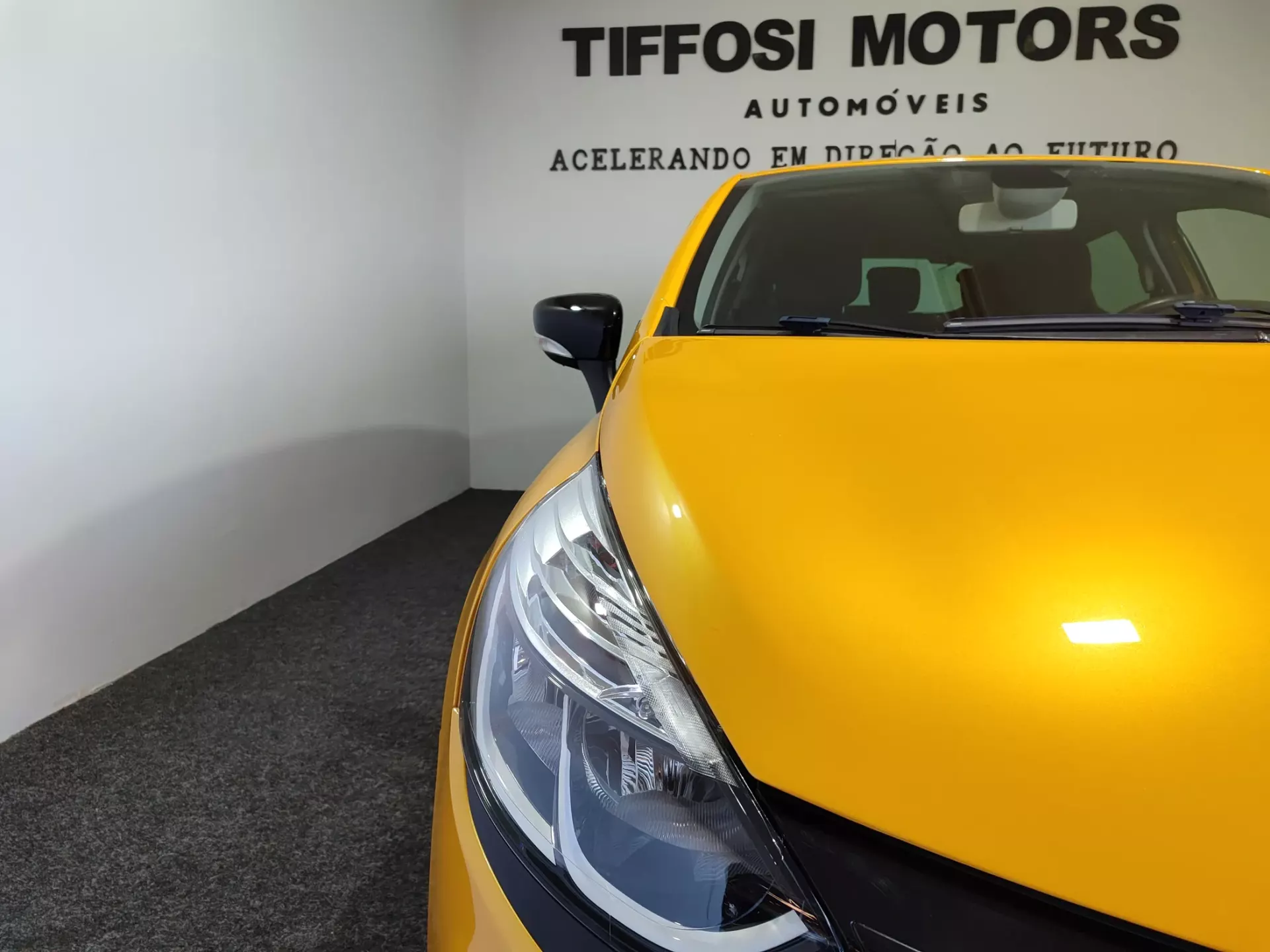 Renault Clio TCe 200 EDC Sport R.S. 4