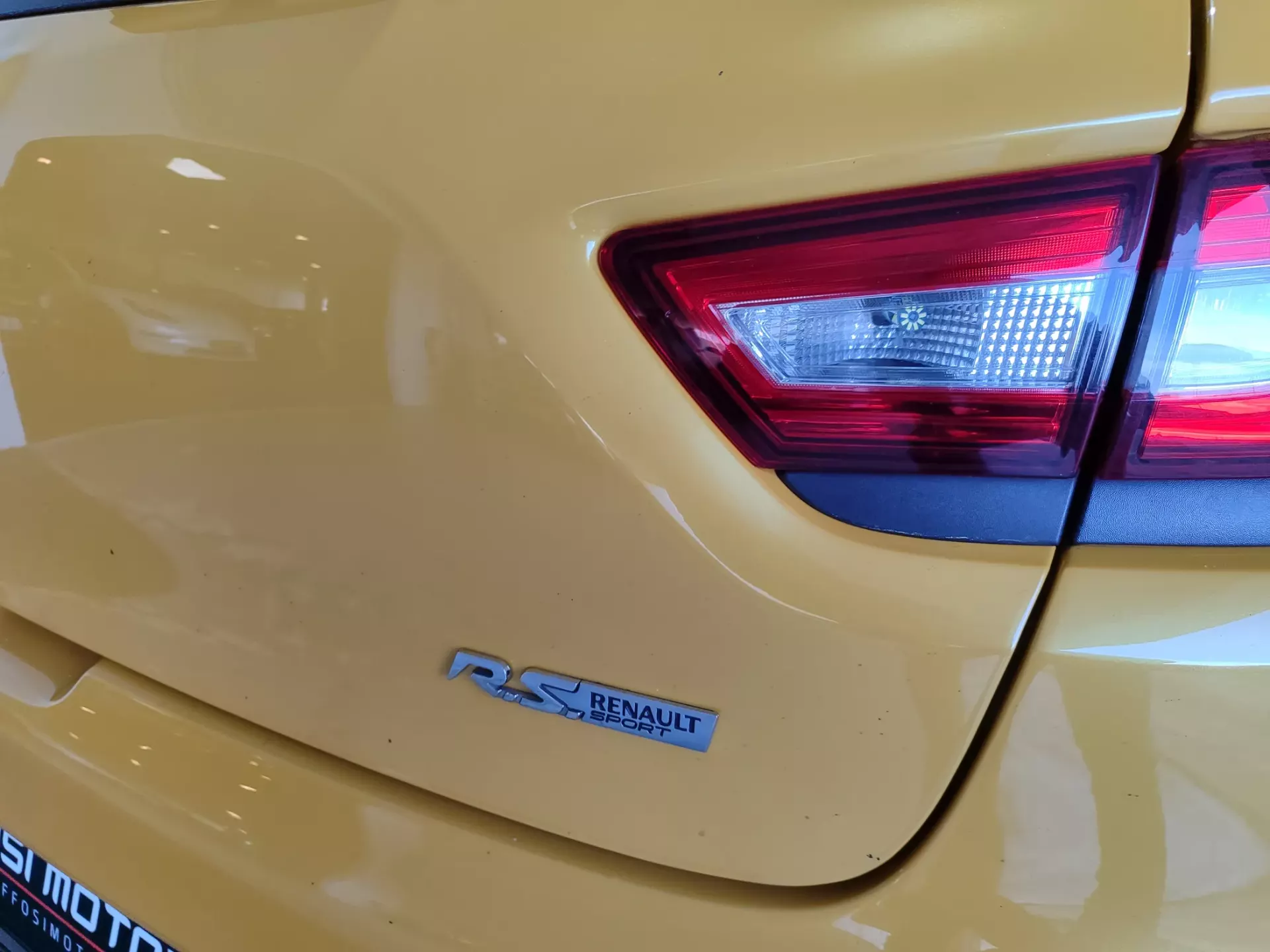 Renault Clio TCe 200 EDC Sport R.S. 11