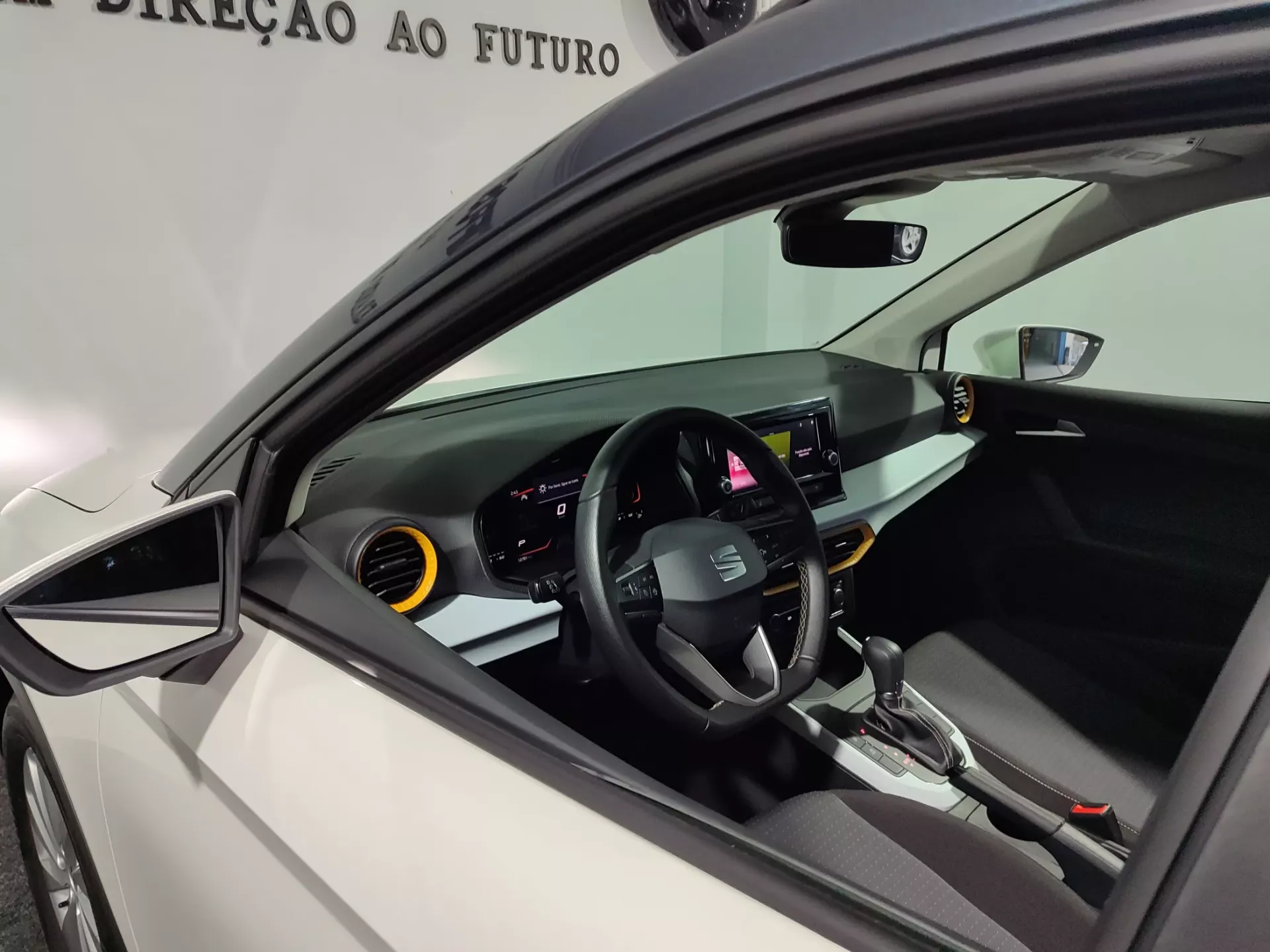 SEAT Arona 1.0 TSI Wave Plus DSG 12