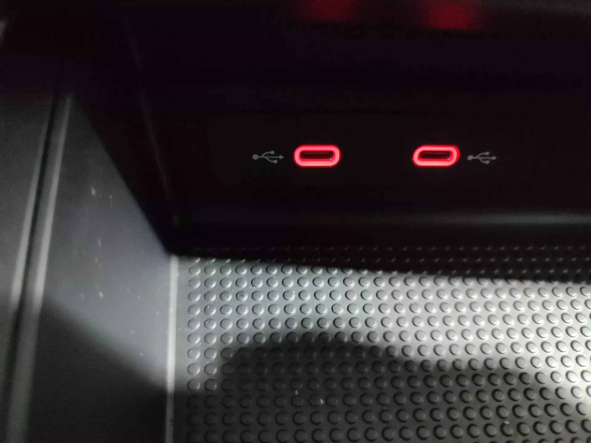 SEAT Arona 1.0 TSI Wave Plus DSG 29