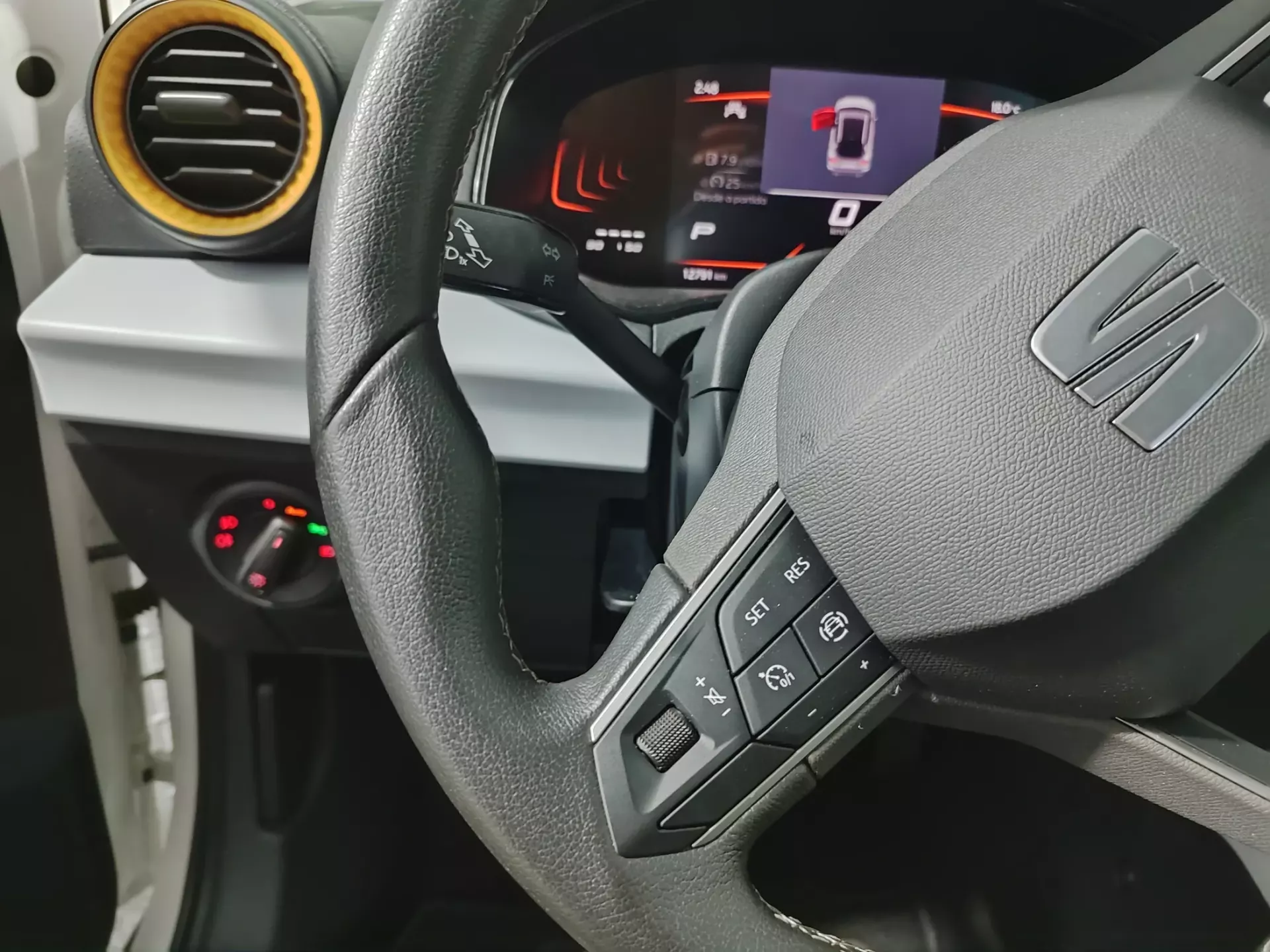 SEAT Arona 1.0 TSI Wave Plus DSG 34