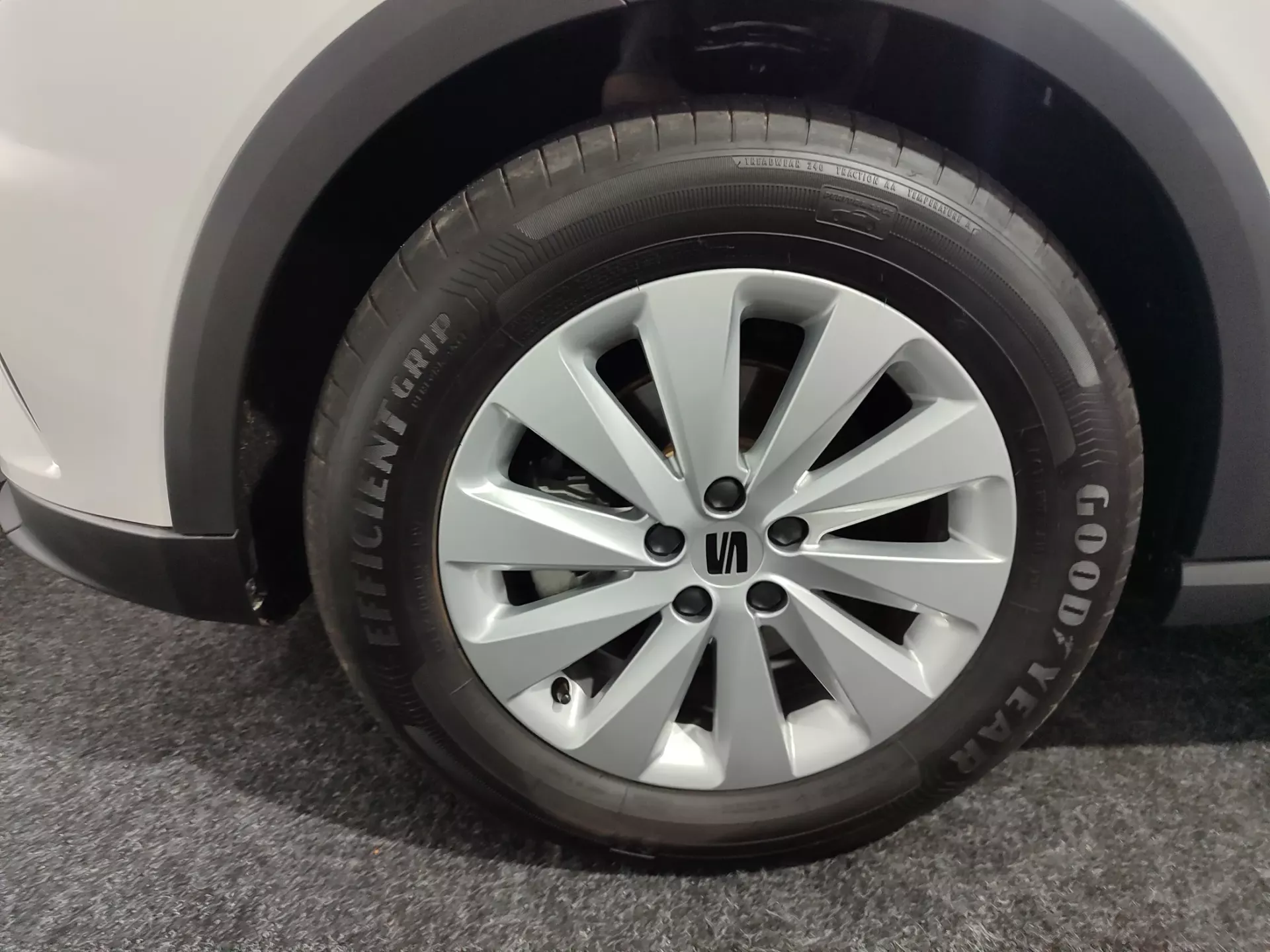 SEAT Arona 1.0 TSI Wave Plus DSG 38