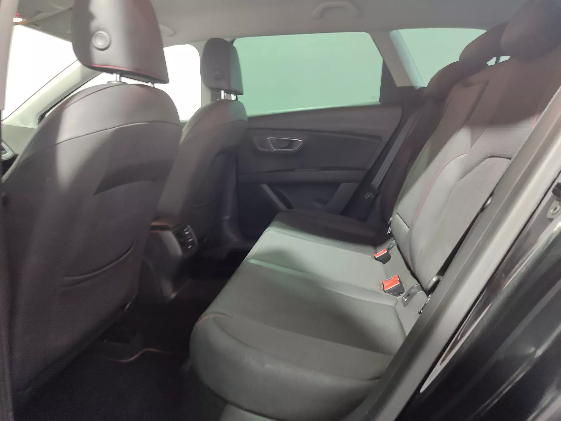 SEAT Leon ST 2.0 TDI FR DSG S/S 15