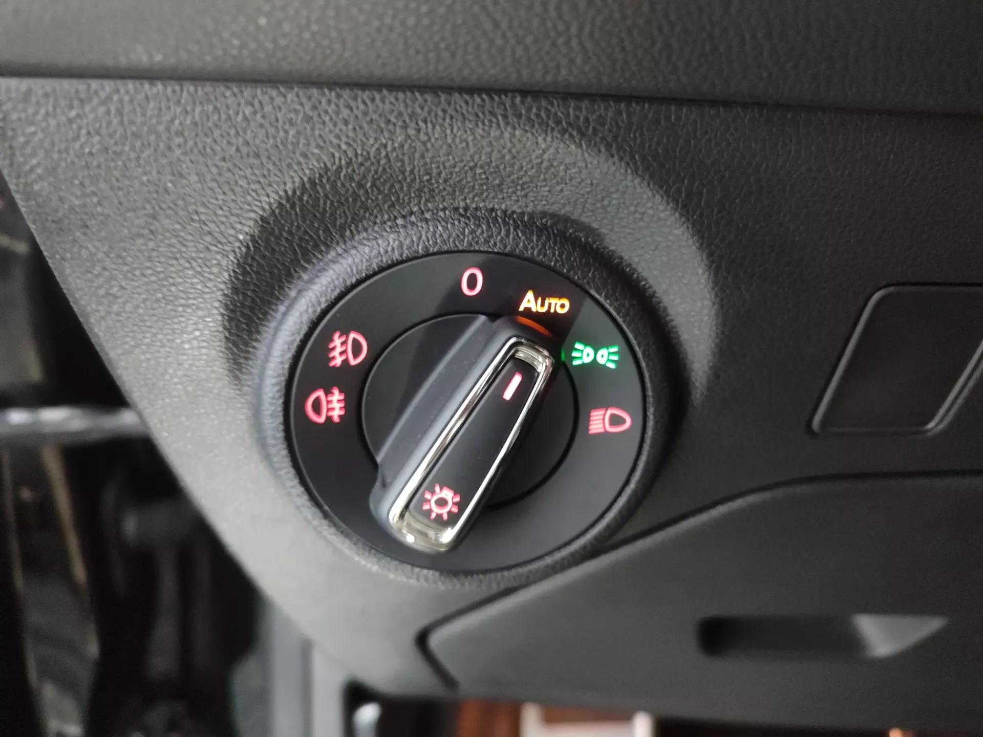 SEAT Leon ST 2.0 TDI FR DSG S/S 39