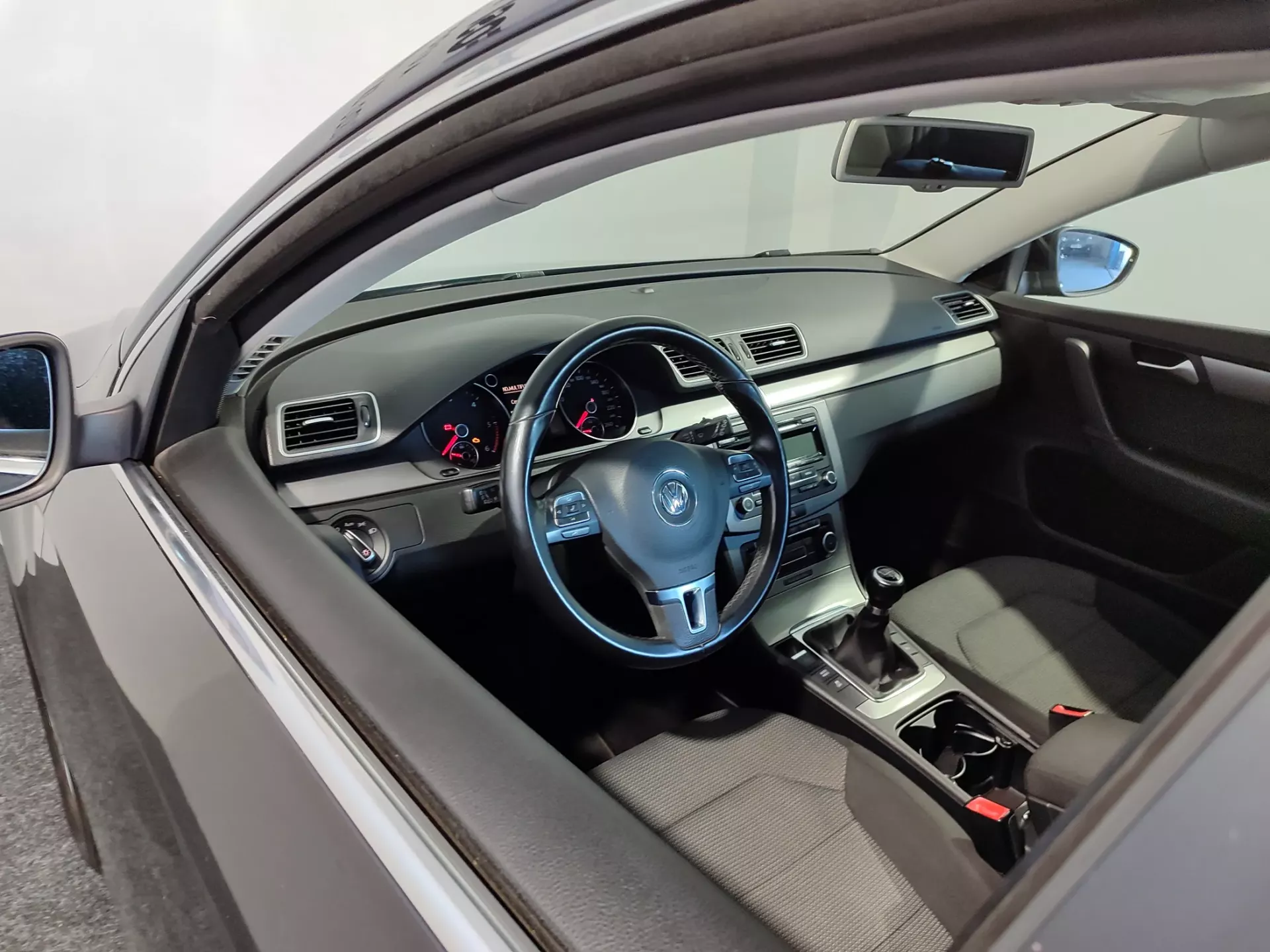 Volkswagen Passat Variant 1.6 TDI Confortline BlueMotion 11