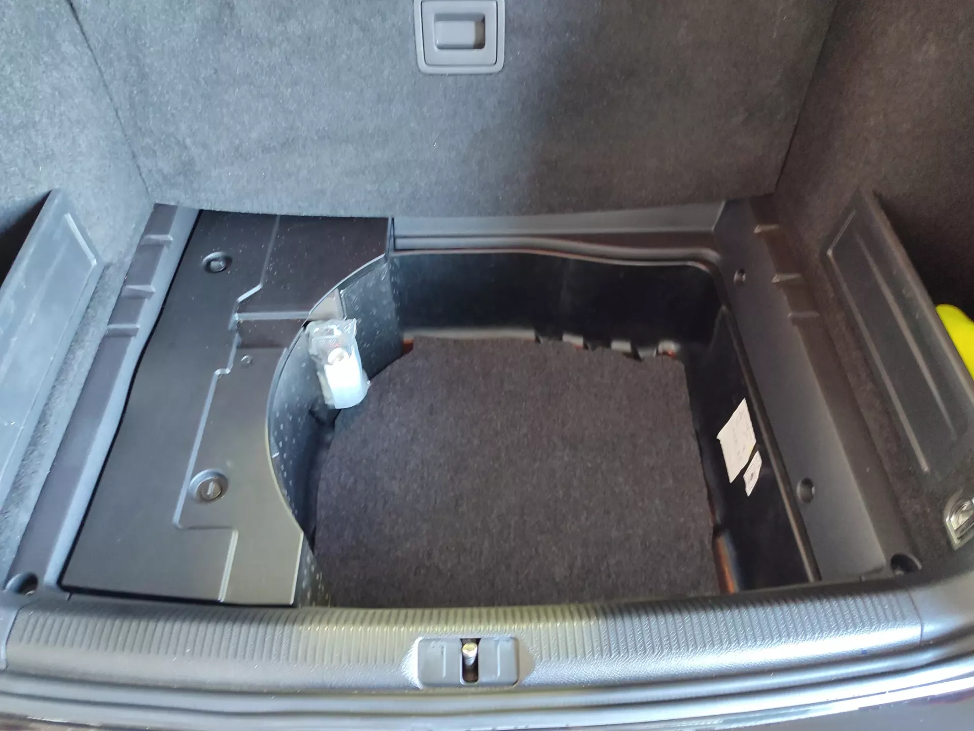 Volkswagen Passat Variant 1.6 TDI Confortline BlueMotion 37