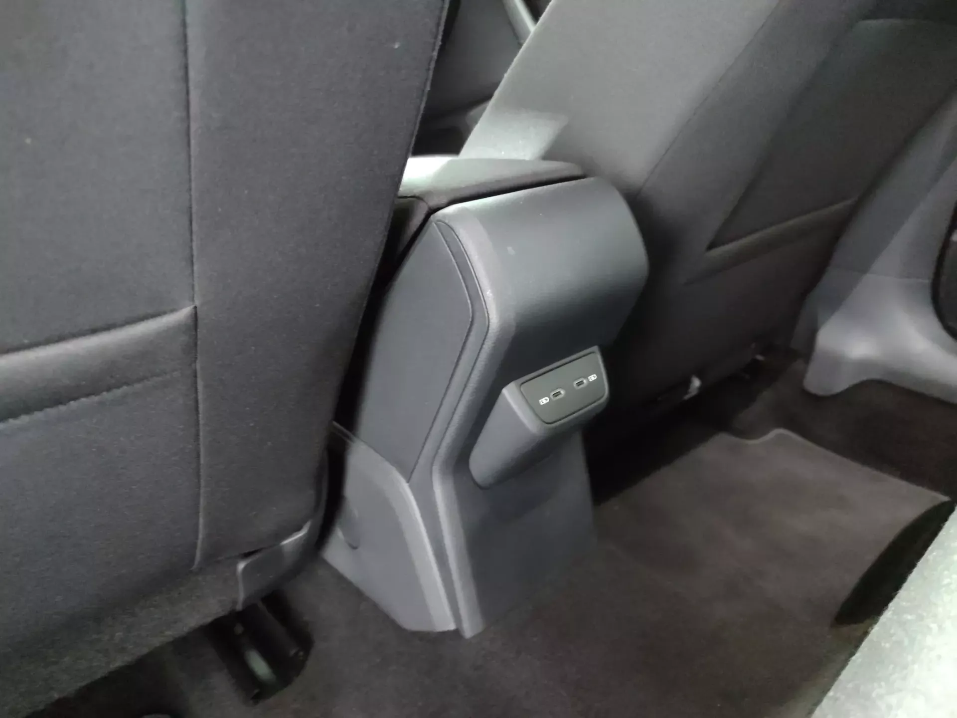 Volkswagen Taigo 1.0 TSI Urban 14