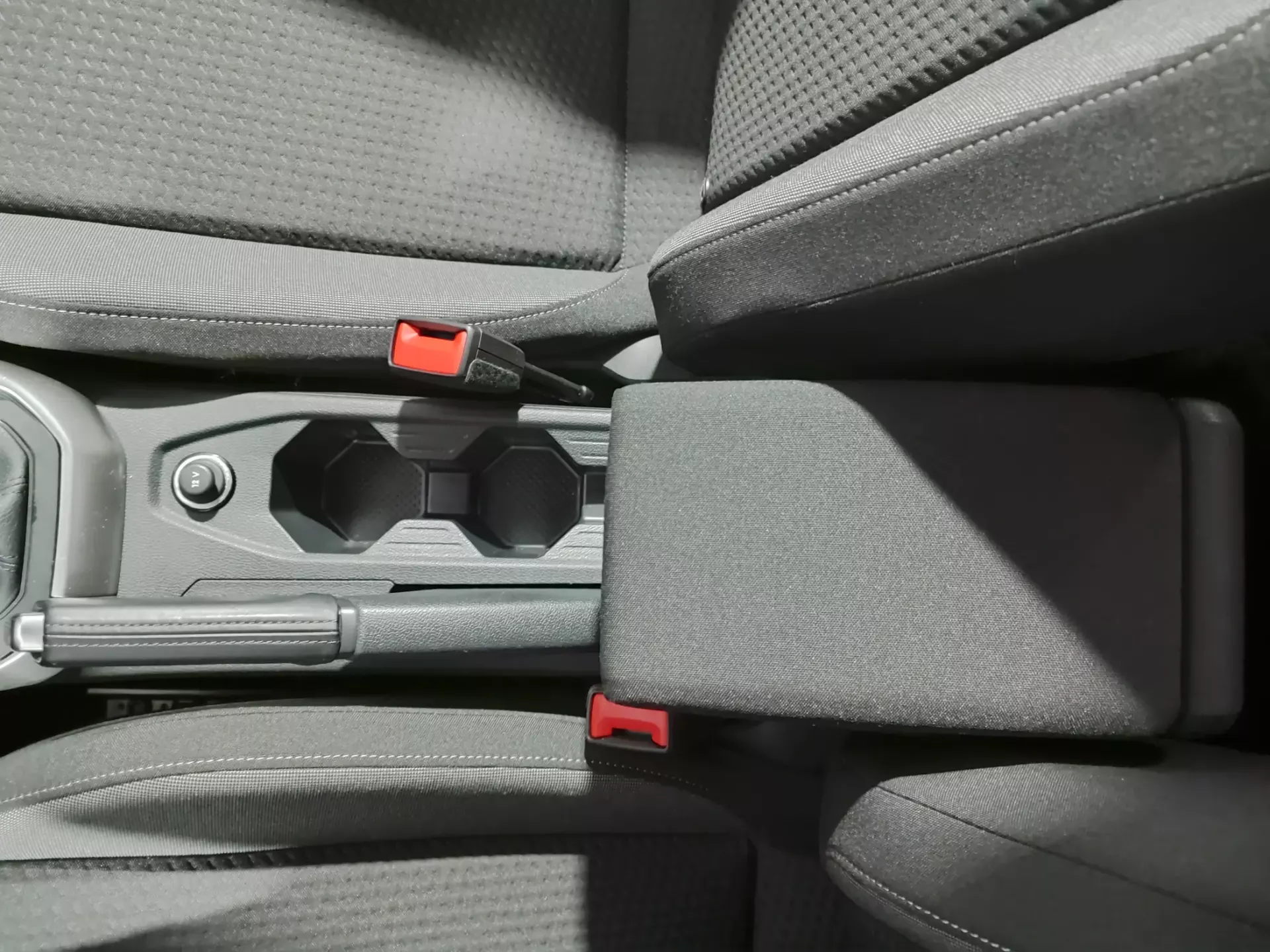 Volkswagen Taigo 1.0 TSI Urban 31